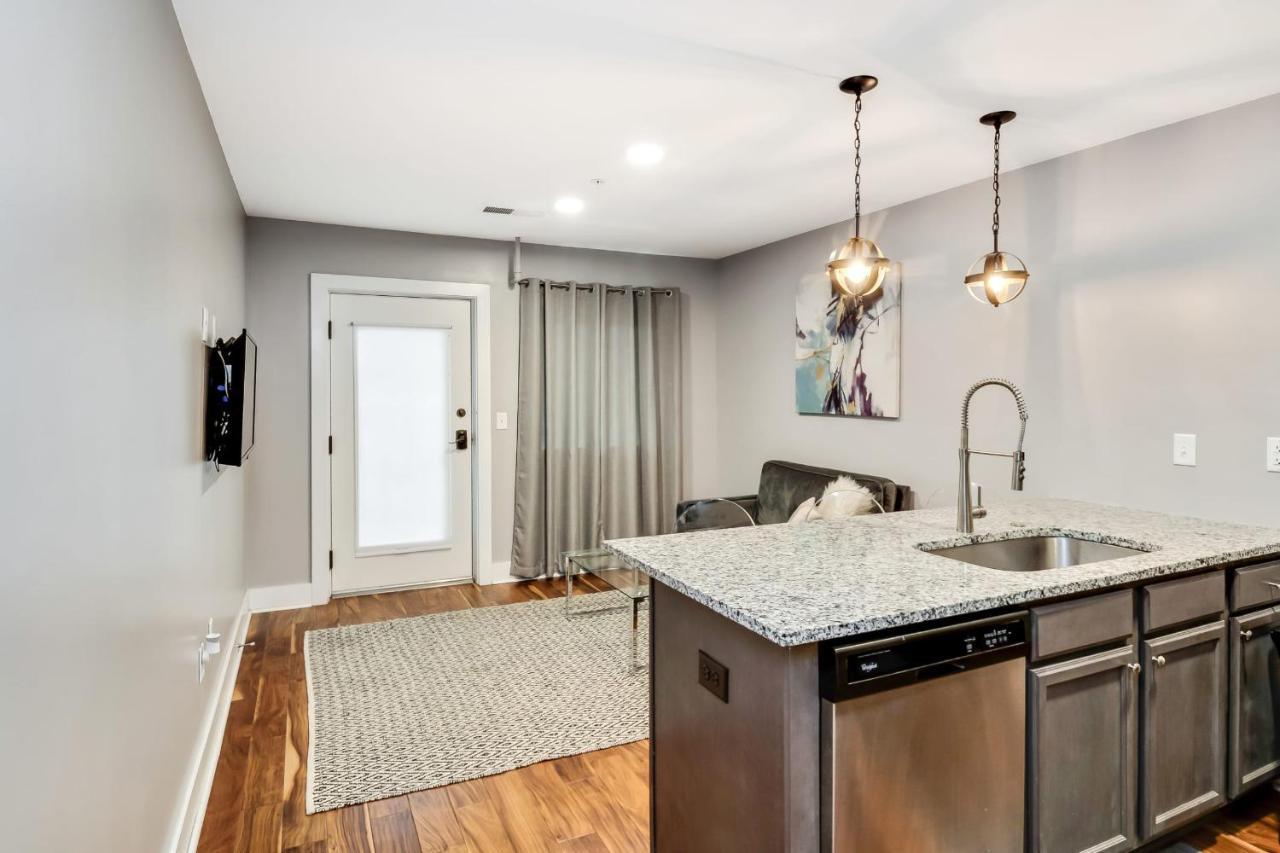 Modern 1 Bedroom Apartment! Quick Uber To Downtown! Nashville Buitenkant foto